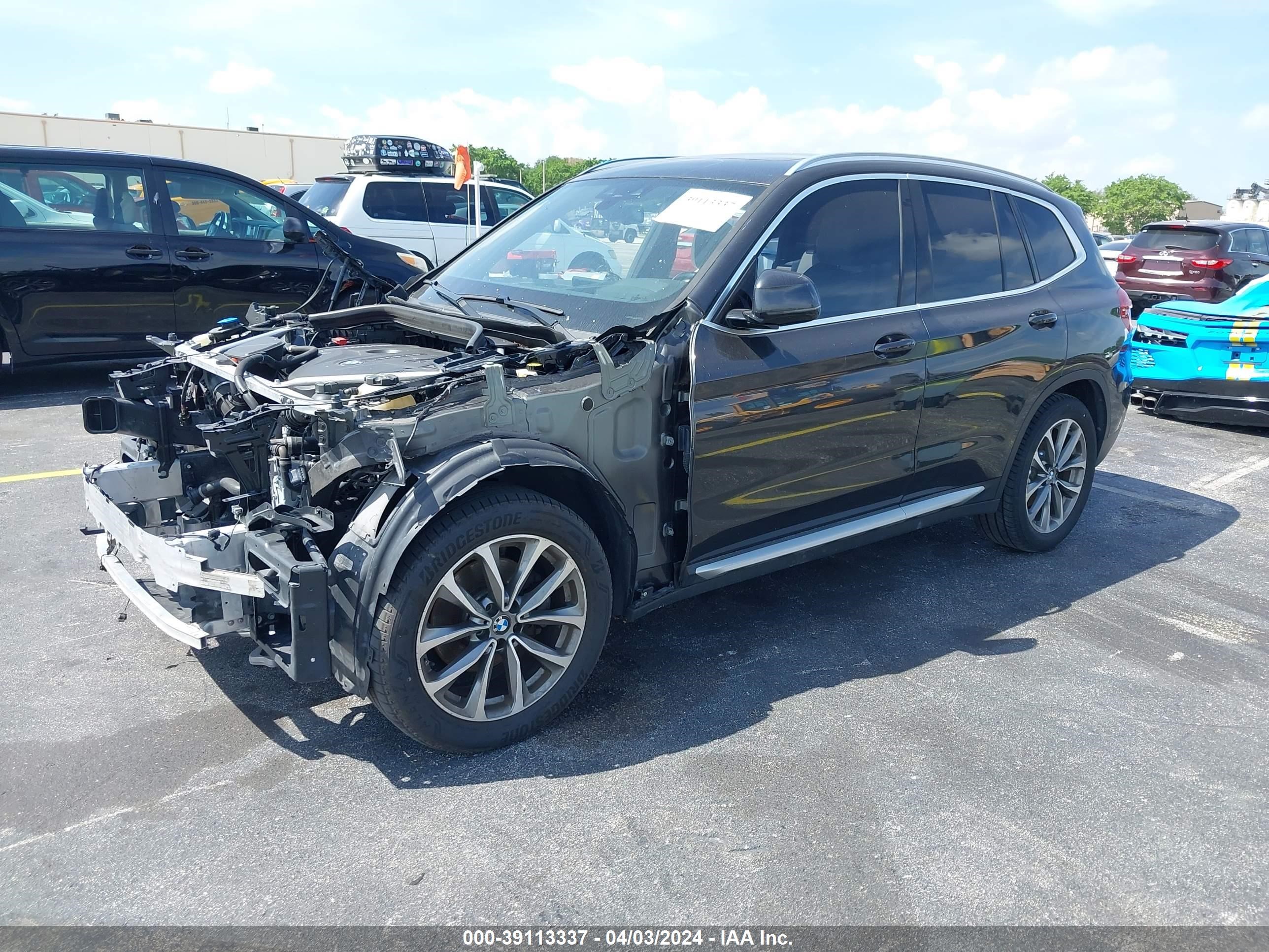 Photo 1 VIN: 5UXTR7C5XKLF23466 - BMW X3 