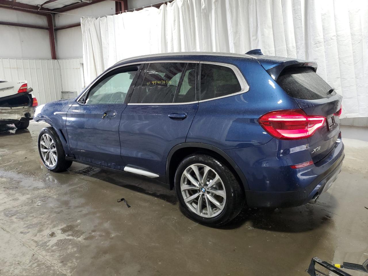 Photo 1 VIN: 5UXTR9C50JLD68730 - BMW X3 