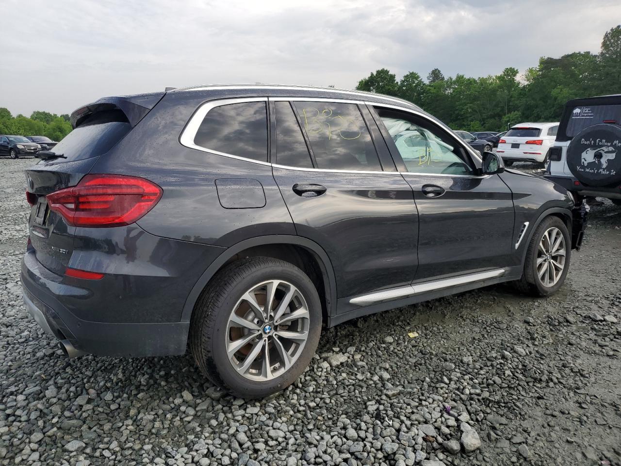 Photo 2 VIN: 5UXTR9C51KLP88043 - BMW X3 