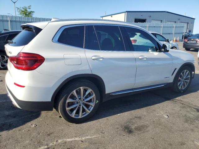 Photo 2 VIN: 5UXTR9C52JLC73909 - BMW X3 