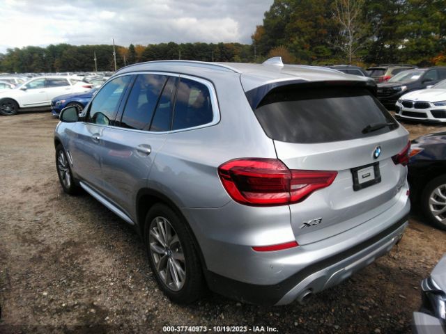 Photo 2 VIN: 5UXTR9C52JLD73332 - BMW X3 