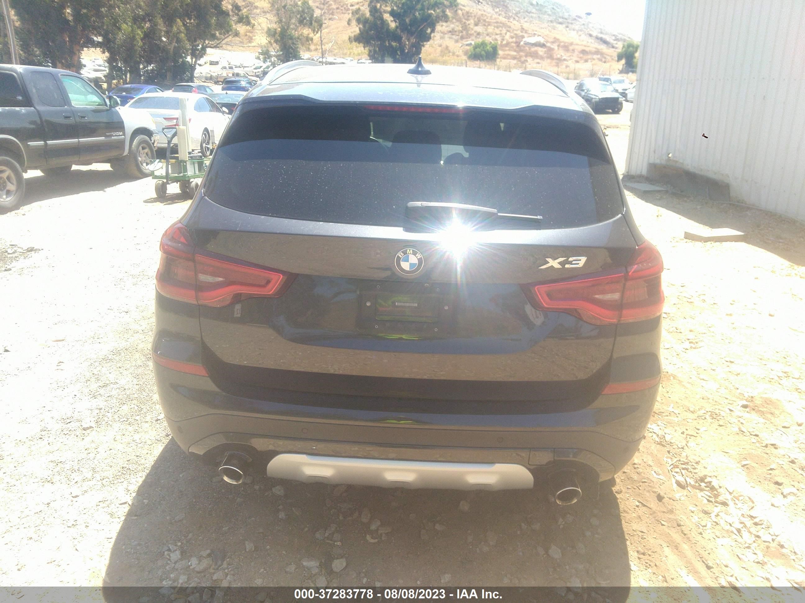 Photo 15 VIN: 5UXTR9C53JLC82232 - BMW X3 