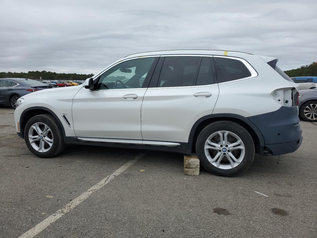 Photo 1 VIN: 5UXTR9C53KLE13564 - BMW X3 