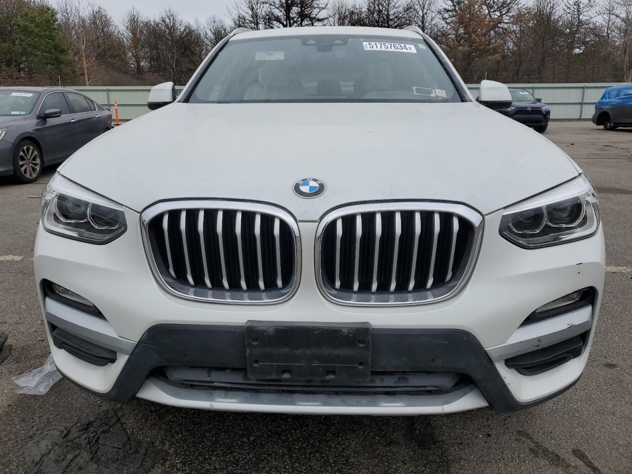 Photo 4 VIN: 5UXTR9C53KLE13564 - BMW X3 