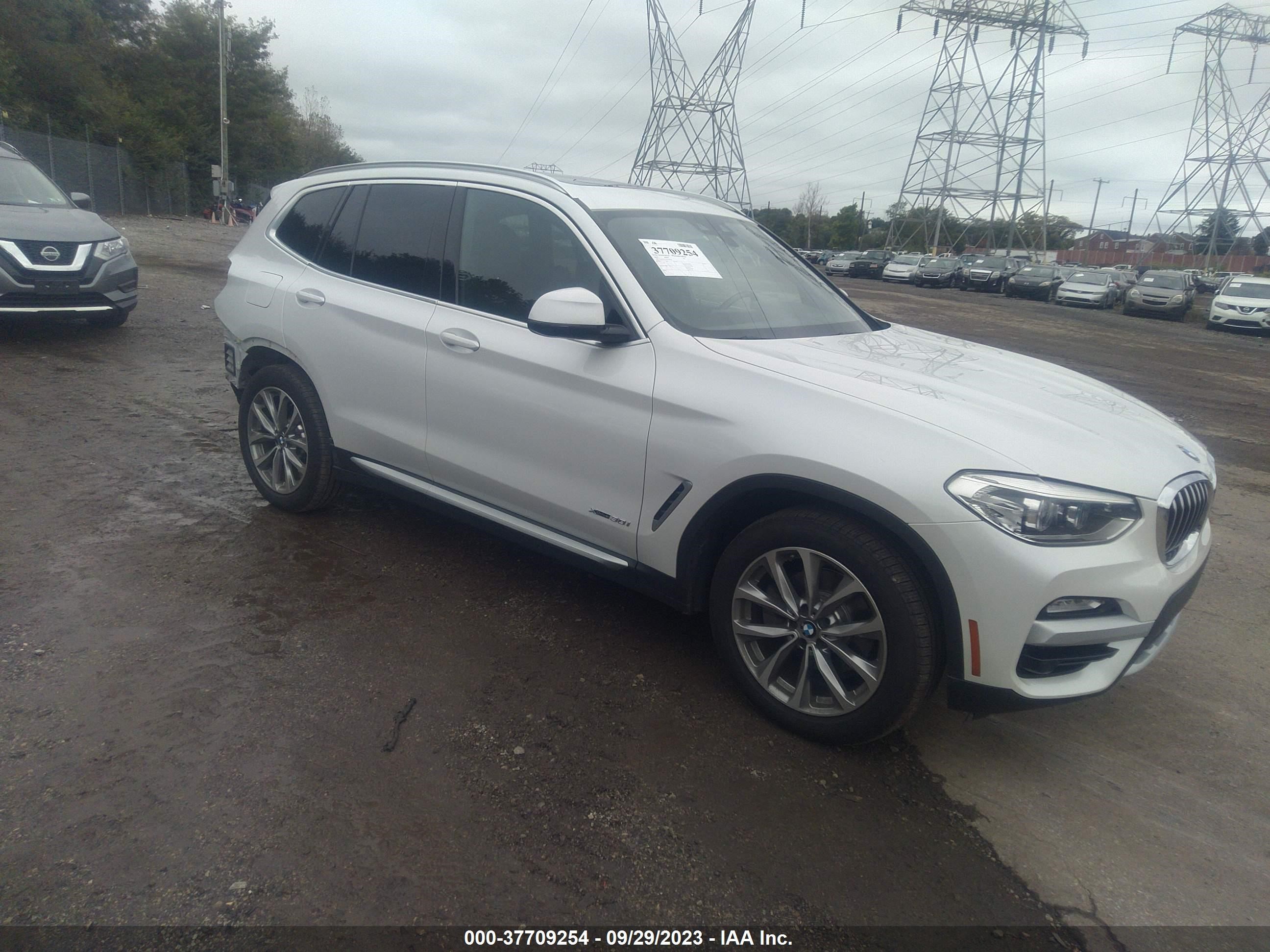 Photo 0 VIN: 5UXTR9C54JLD57813 - BMW X3 