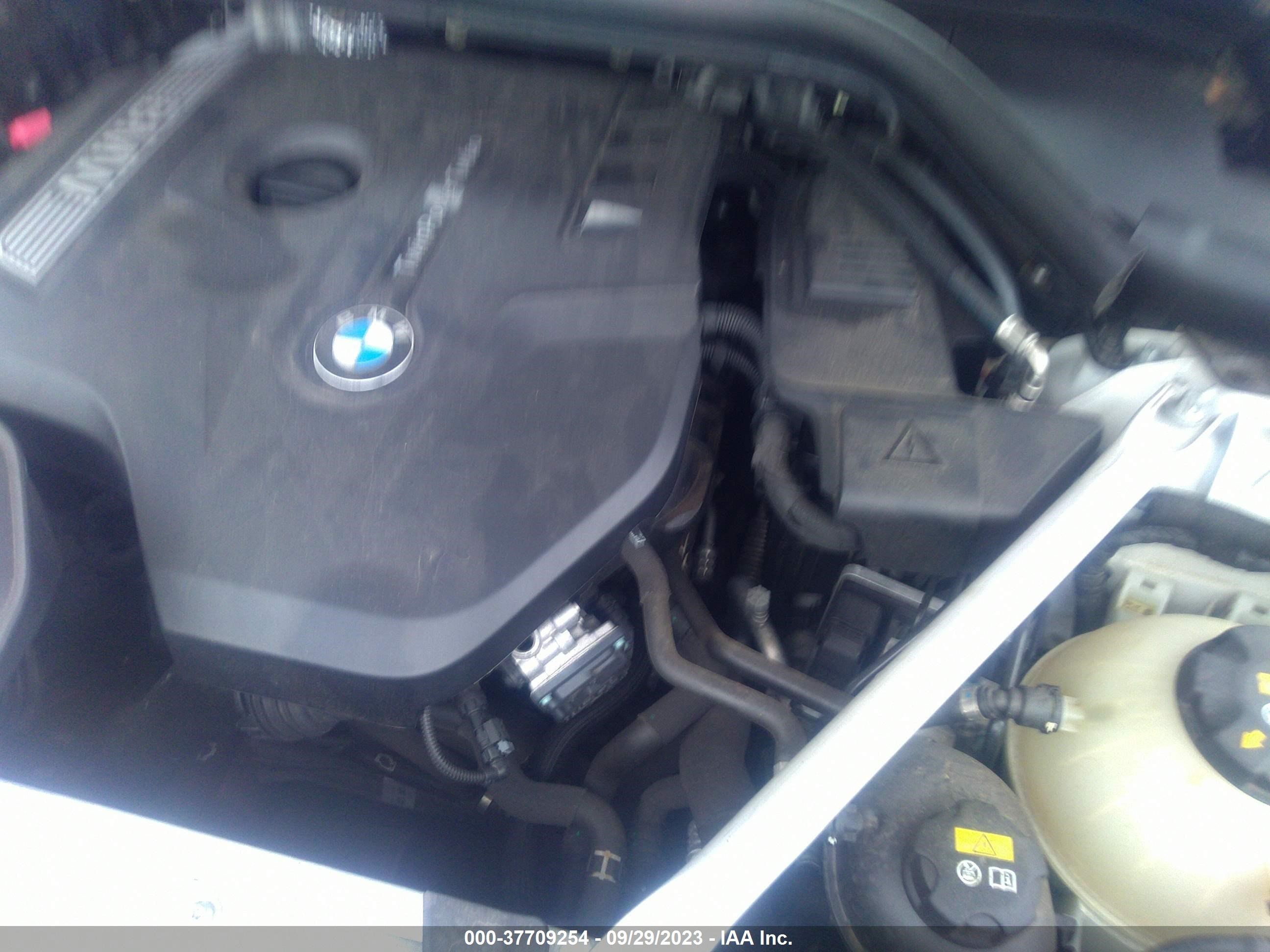 Photo 9 VIN: 5UXTR9C54JLD57813 - BMW X3 