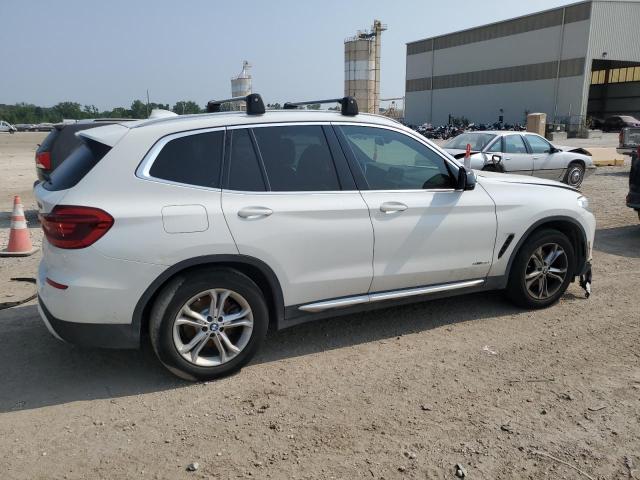 Photo 2 VIN: 5UXTR9C56JLC80846 - BMW X3 