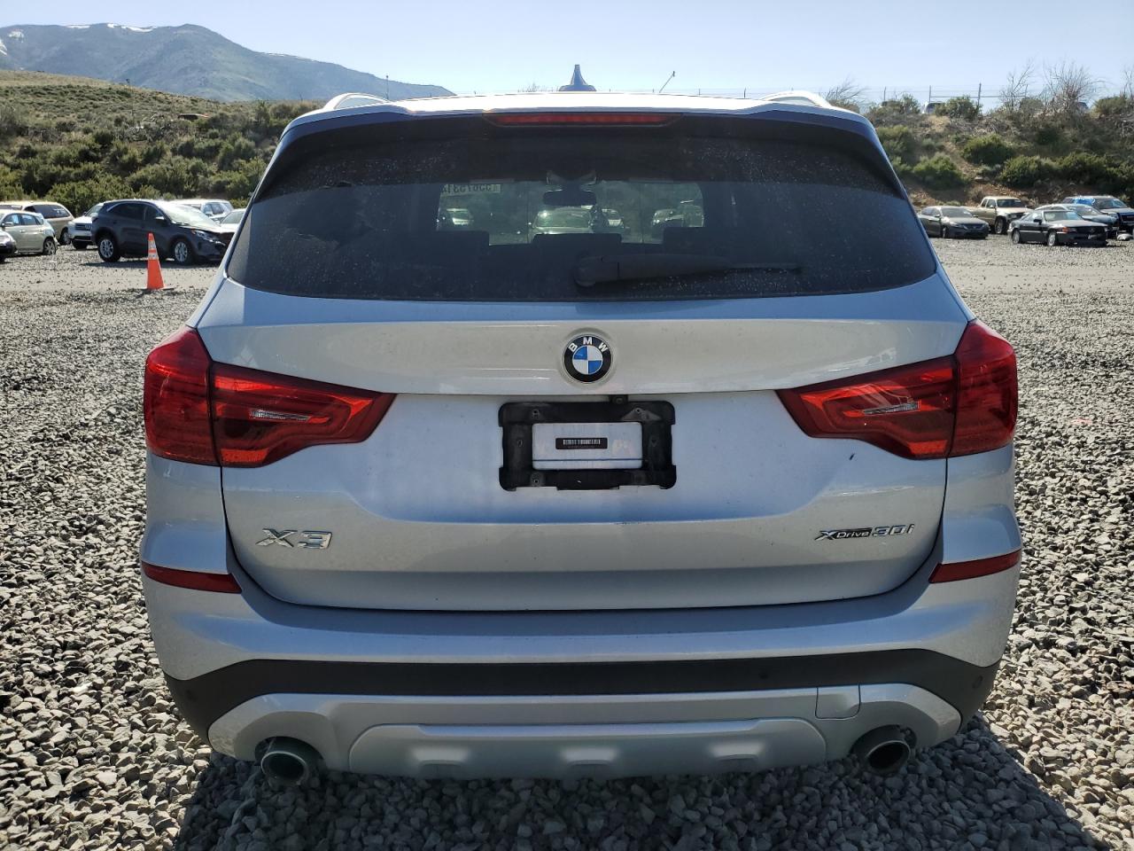 Photo 5 VIN: 5UXTR9C56JLD74158 - BMW X3 