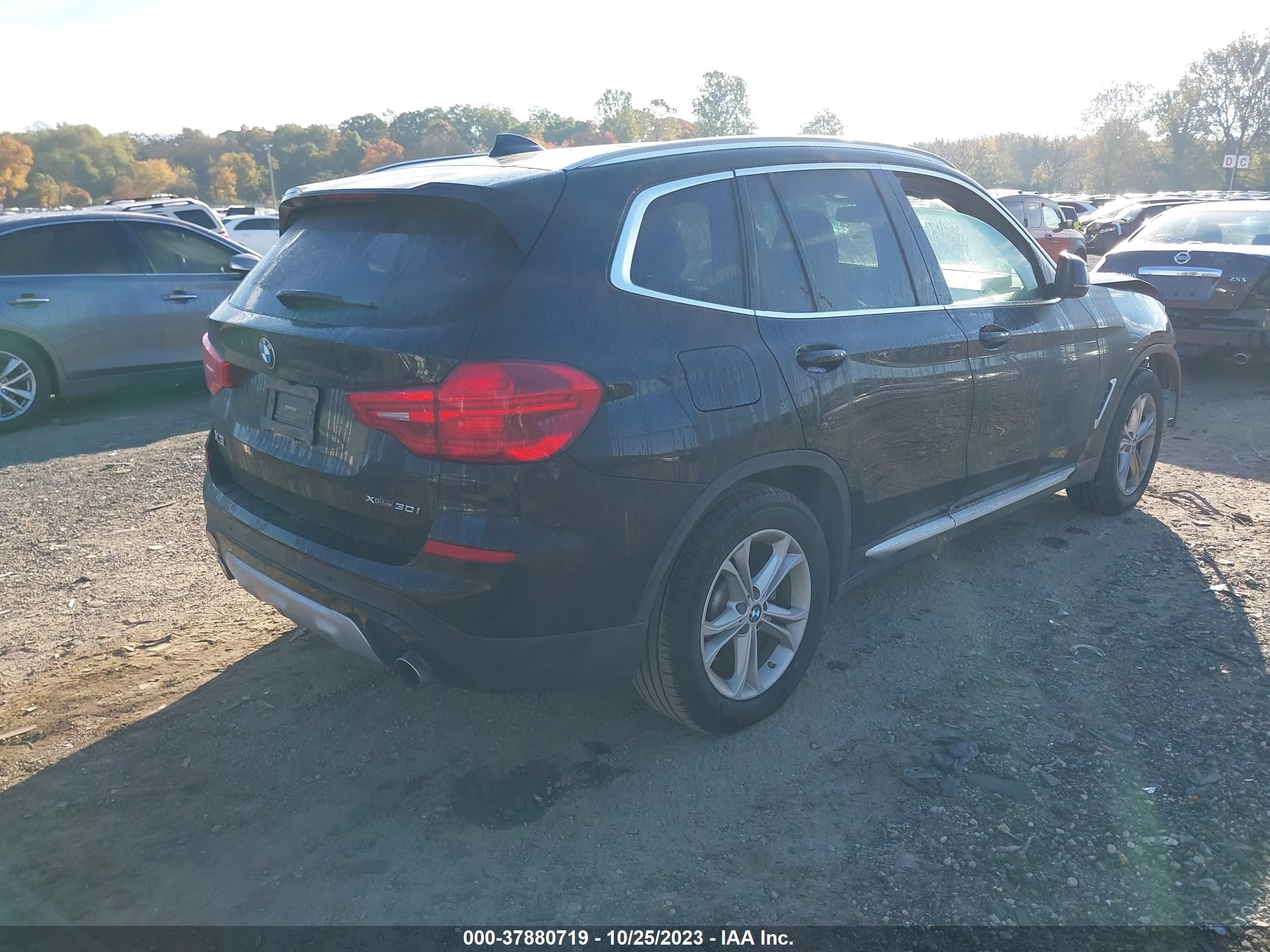 Photo 3 VIN: 5UXTR9C57KLD94730 - BMW X3 