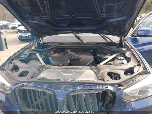 Photo 9 VIN: 5UXTR9C58JLC83988 - BMW X3 