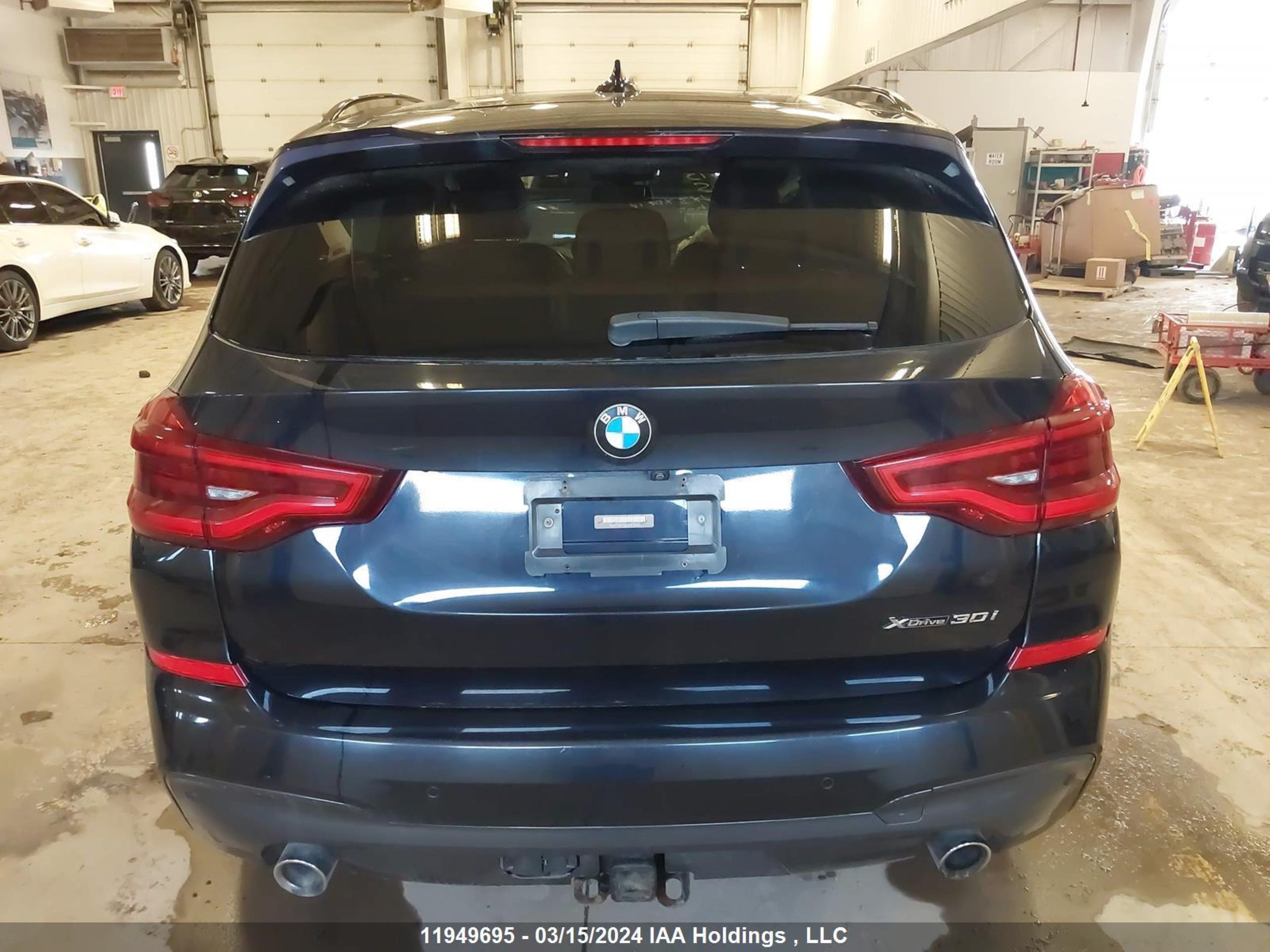 Photo 15 VIN: 5UXTR9C58JLD71276 - BMW X3 