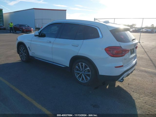 Photo 2 VIN: 5UXTR9C5XJLC77142 - BMW X3 