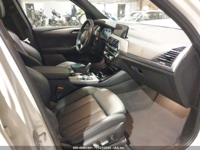 Photo 4 VIN: 5UXTR9C5XJLC79859 - BMW X3 