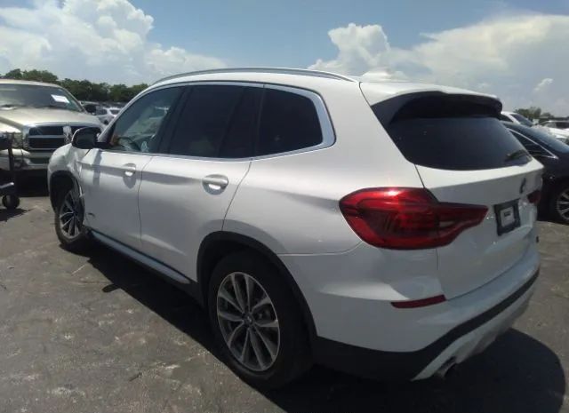 Photo 2 VIN: 5UXTR9C5XJLD61297 - BMW X3 