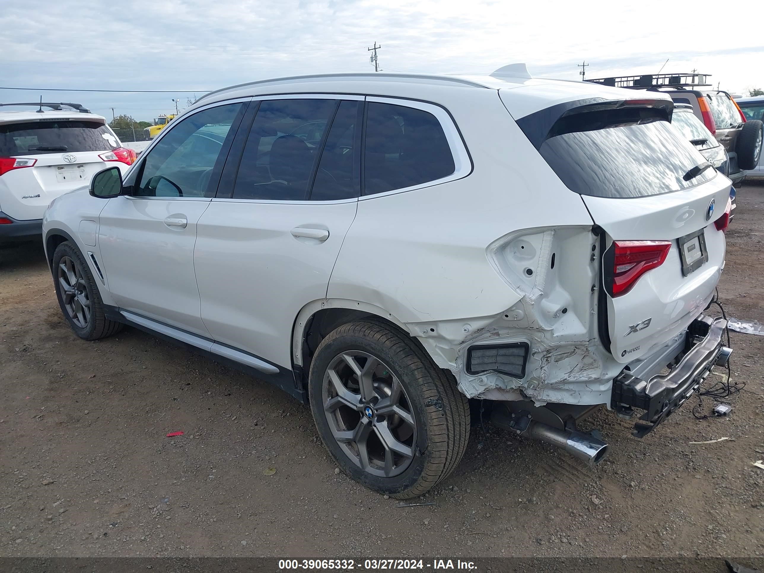 Photo 2 VIN: 5UXTS1C08M9E77559 - BMW X3 