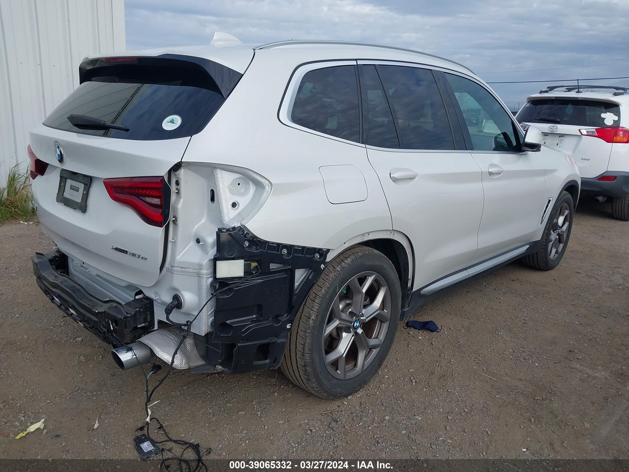 Photo 3 VIN: 5UXTS1C08M9E77559 - BMW X3 