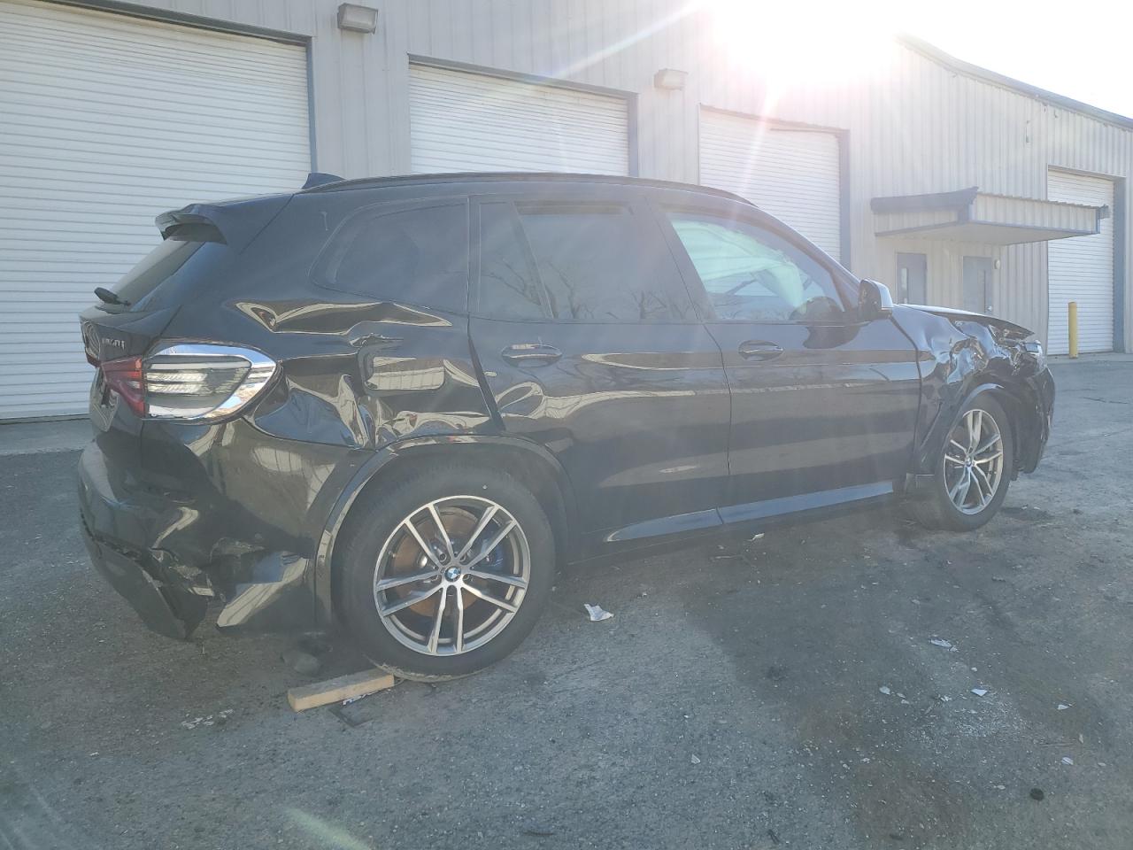 Photo 2 VIN: 5UXTS3C53J0Y97492 - BMW X3 