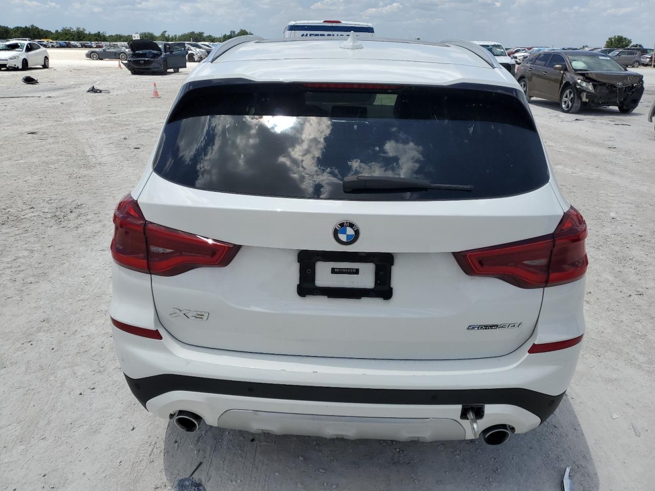 Photo 5 VIN: 5UXTY3C00M9E45893 - BMW X3 