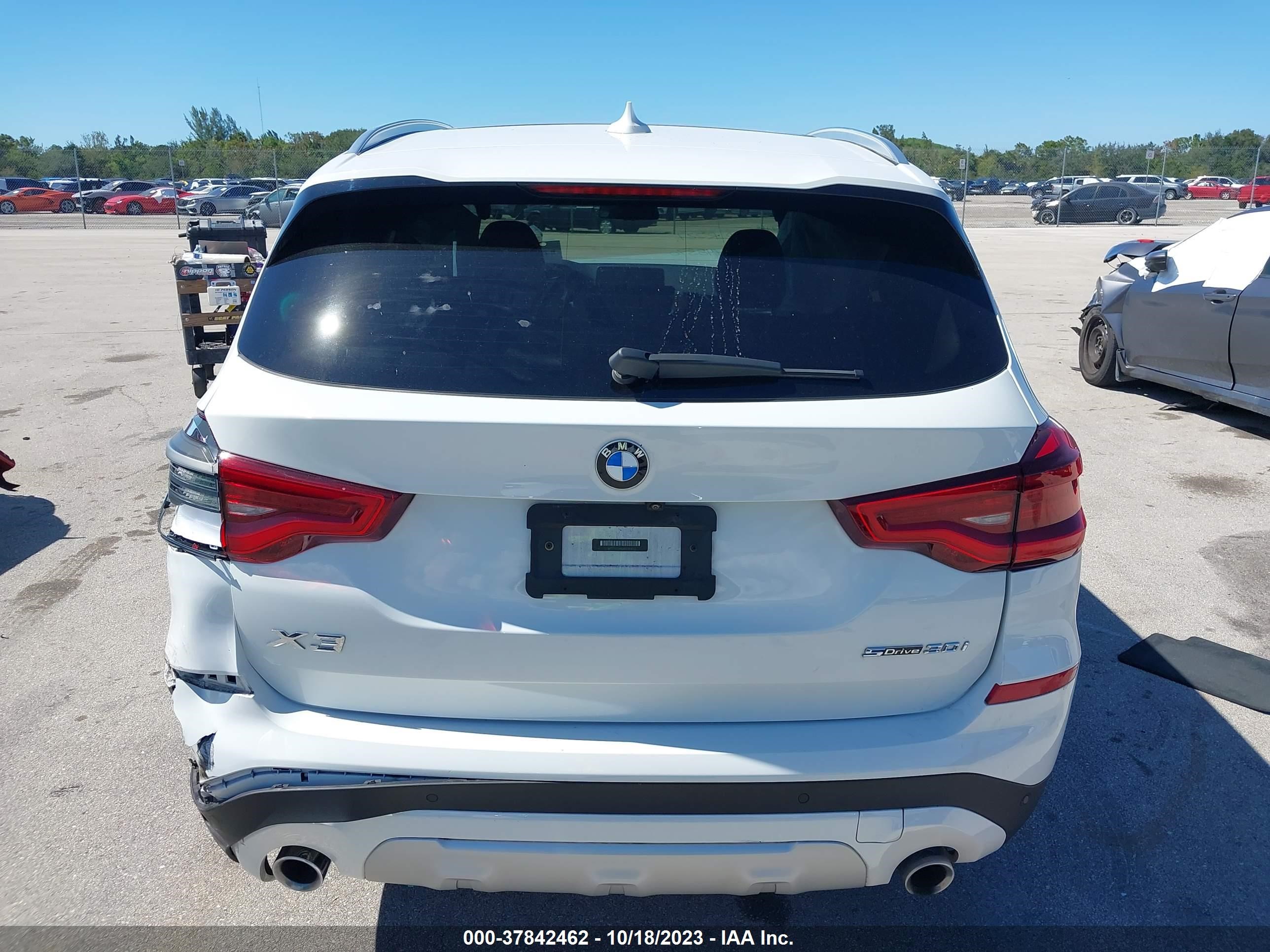 Photo 15 VIN: 5UXTY3C04M9G95833 - BMW X3 