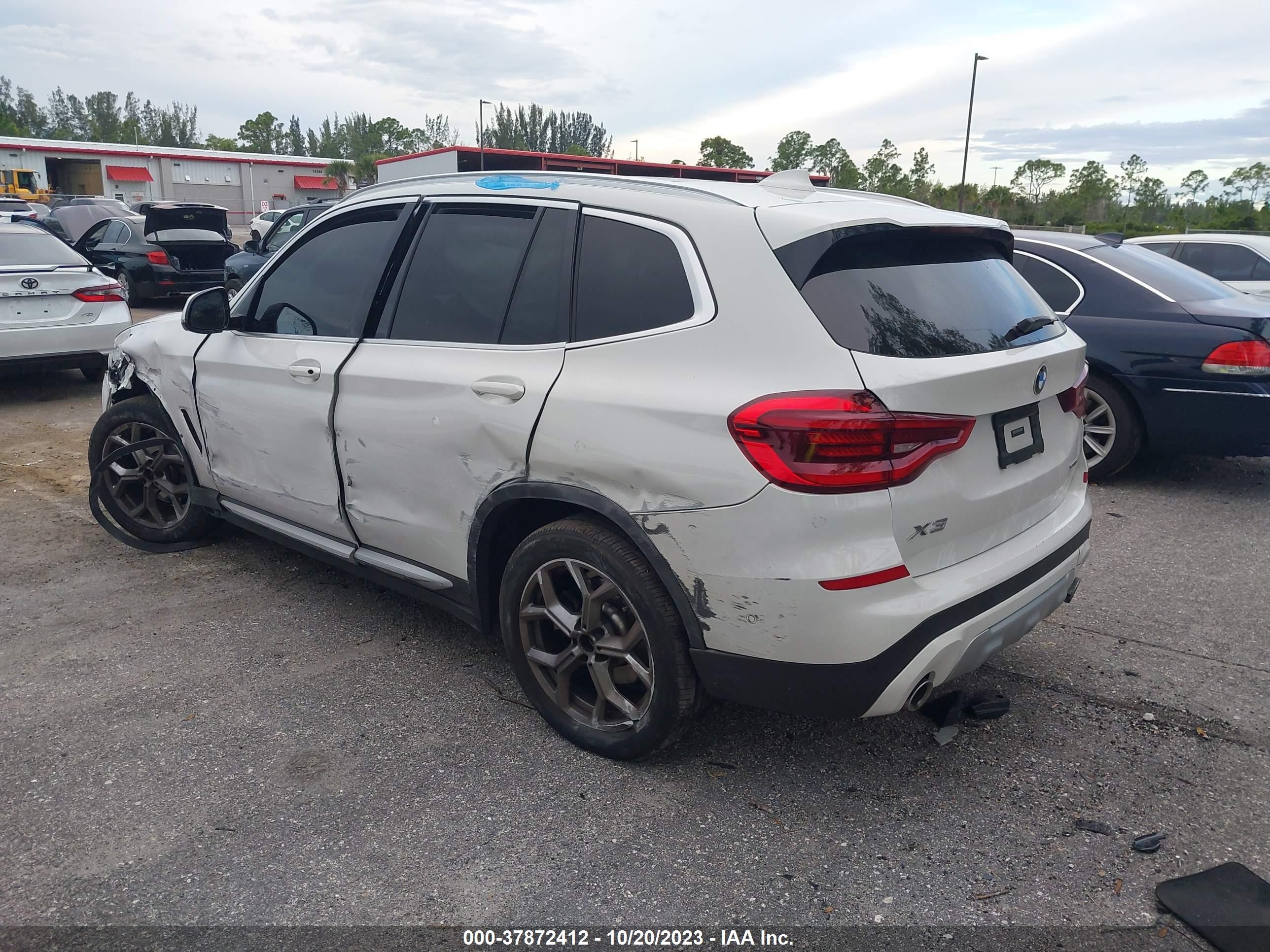 Photo 2 VIN: 5UXTY3C07M9F05345 - BMW X3 