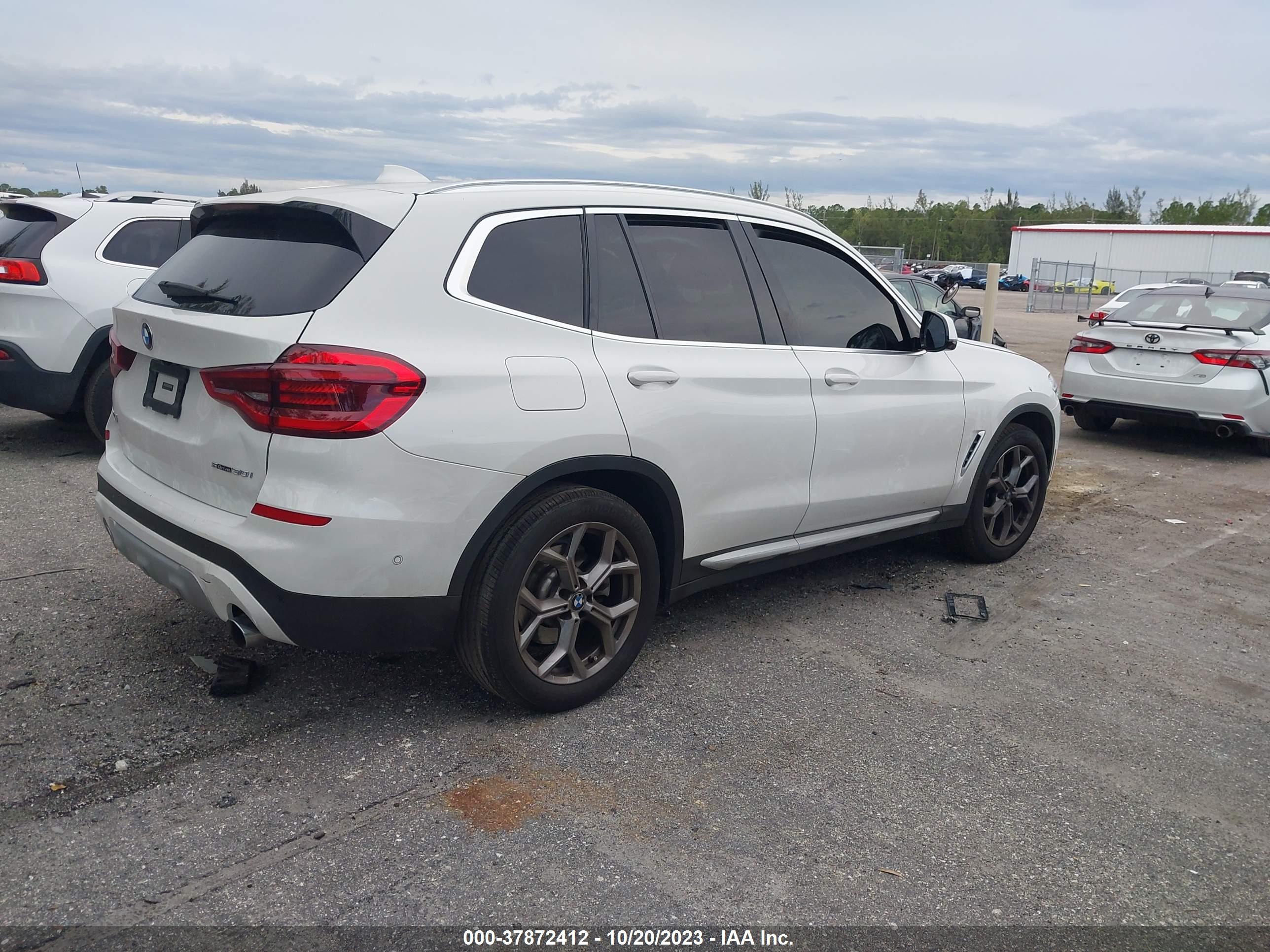 Photo 3 VIN: 5UXTY3C07M9F05345 - BMW X3 