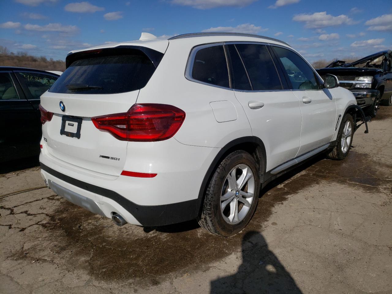 Photo 2 VIN: 5UXTY5C00M9G40162 - BMW X3 