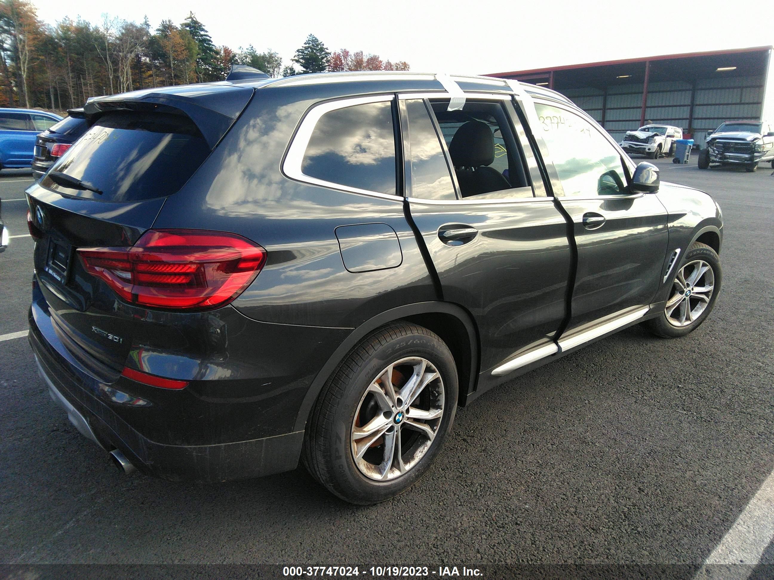 Photo 3 VIN: 5UXTY5C01M9H02846 - BMW X3 