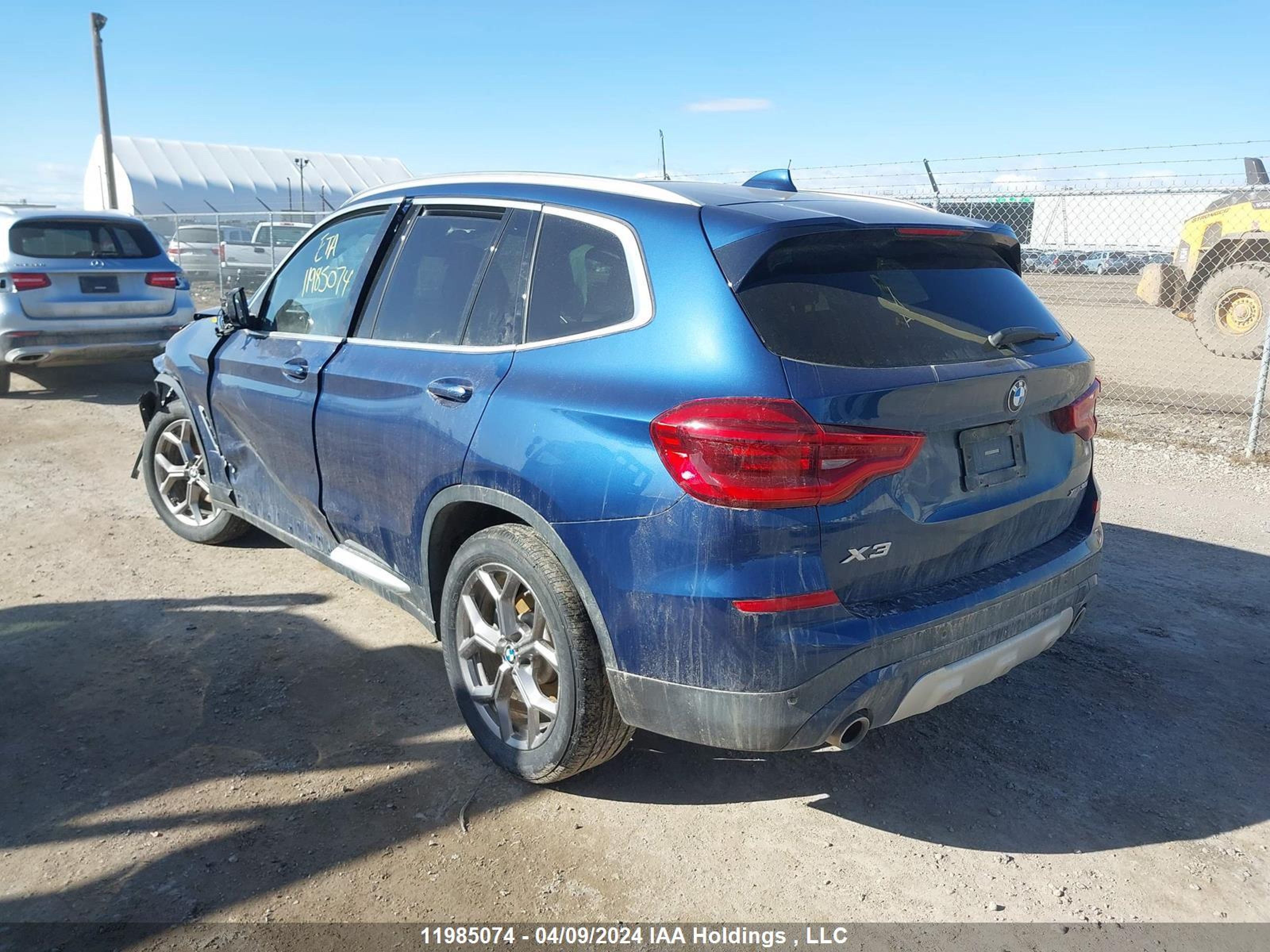 Photo 2 VIN: 5UXTY5C01M9H49259 - BMW X3 