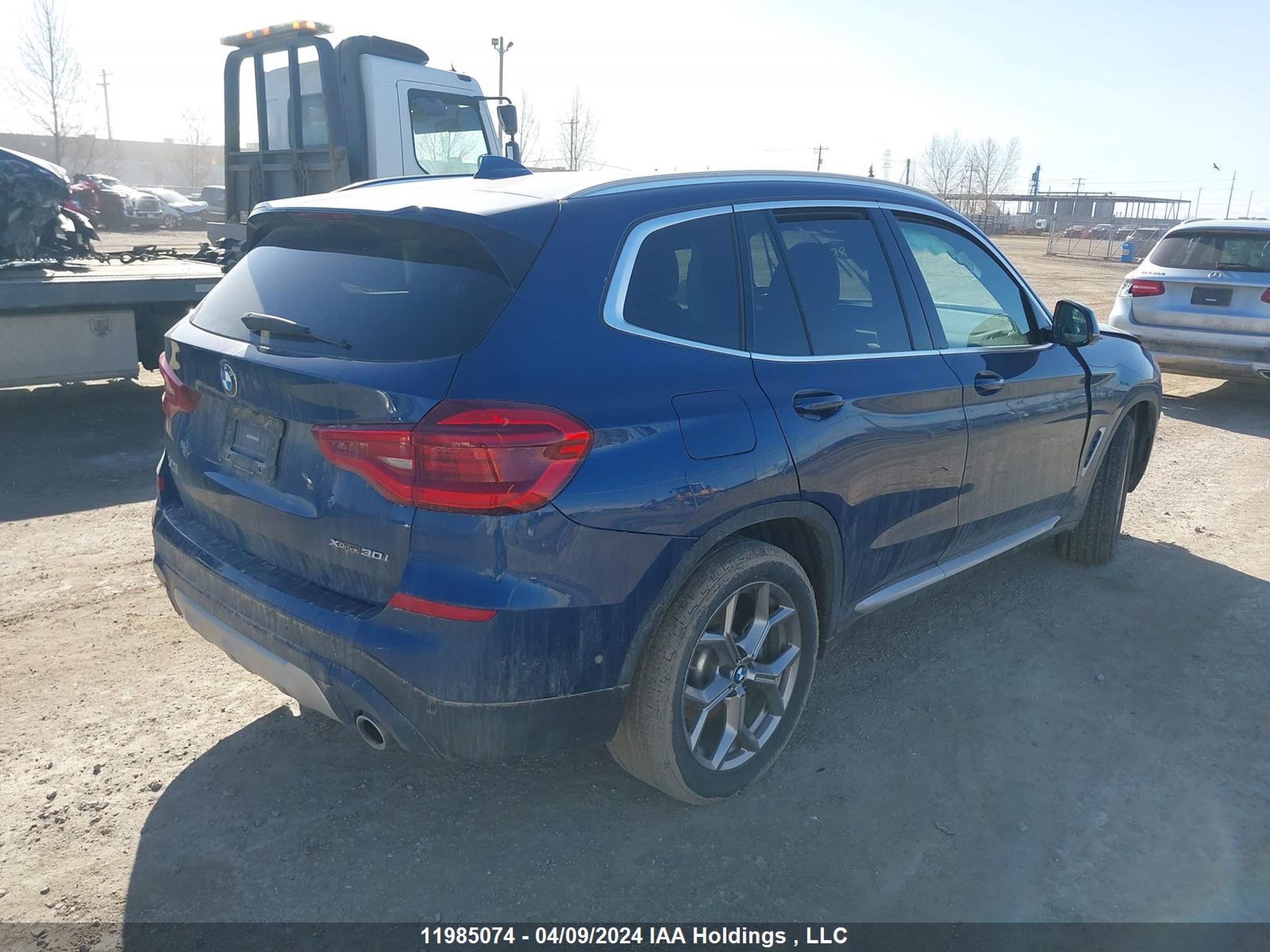 Photo 3 VIN: 5UXTY5C01M9H49259 - BMW X3 