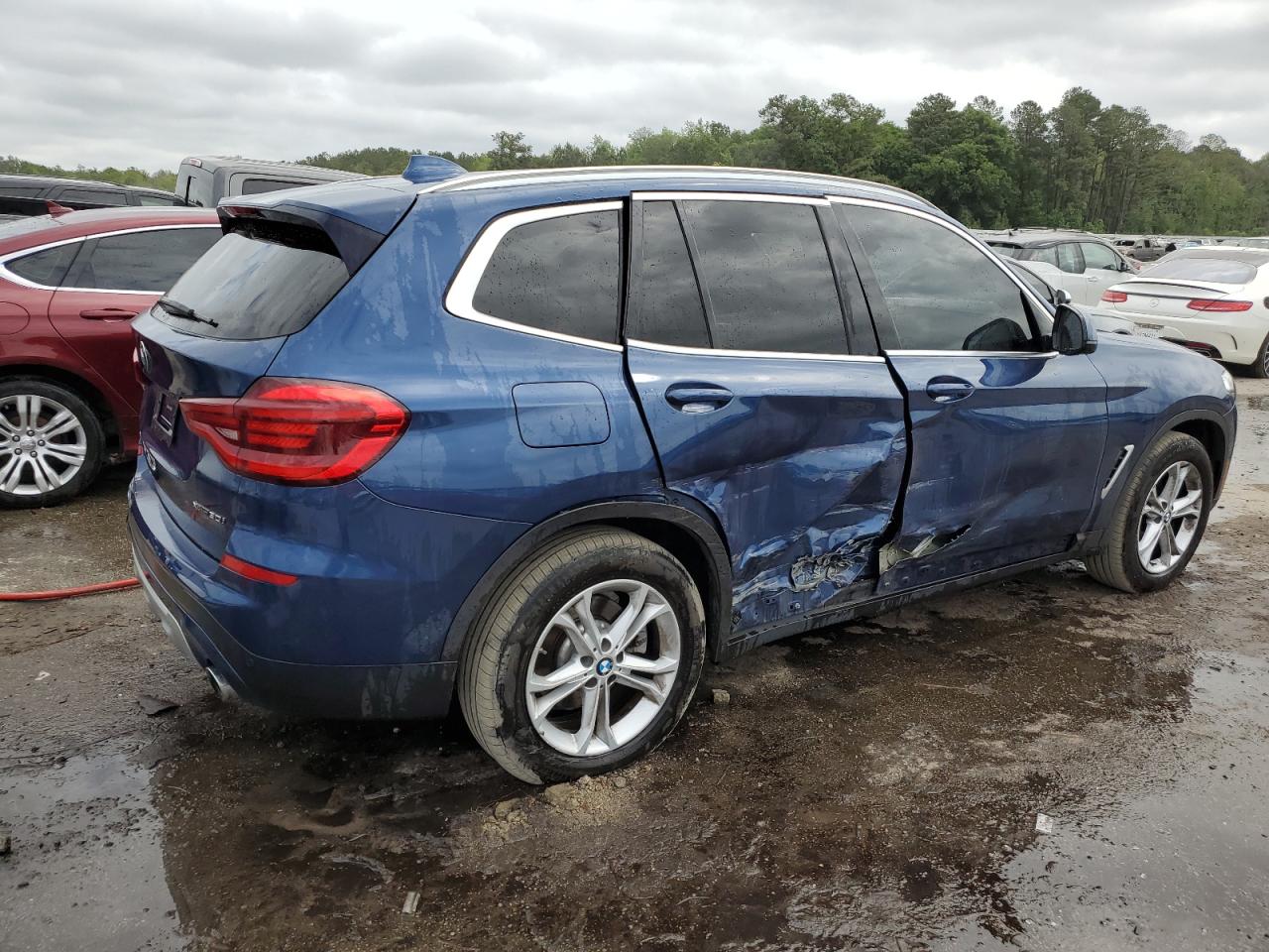 Photo 2 VIN: 5UXTY5C04M9F95811 - BMW X3 