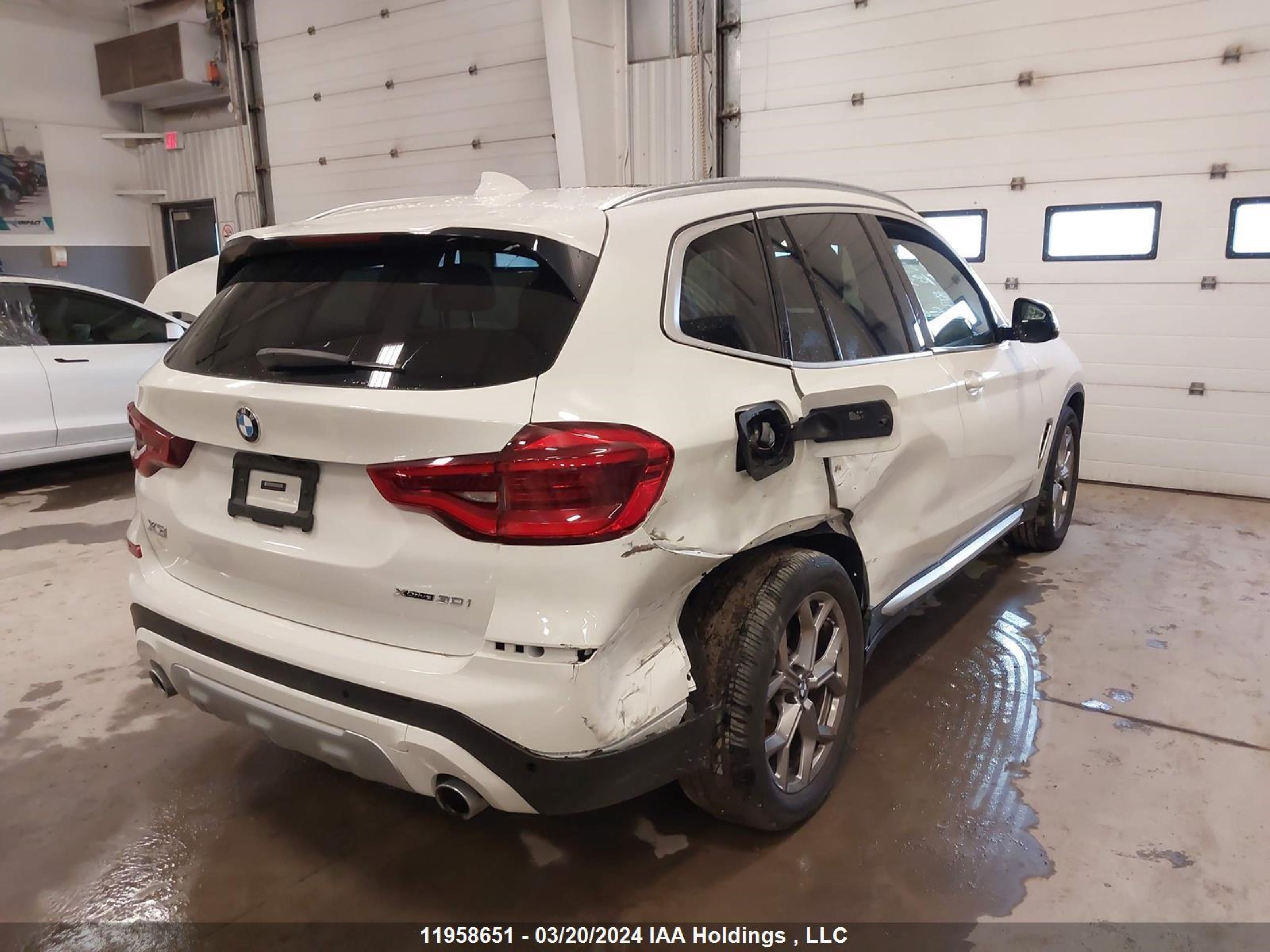 Photo 3 VIN: 5UXTY5C06M9G99183 - BMW X3 