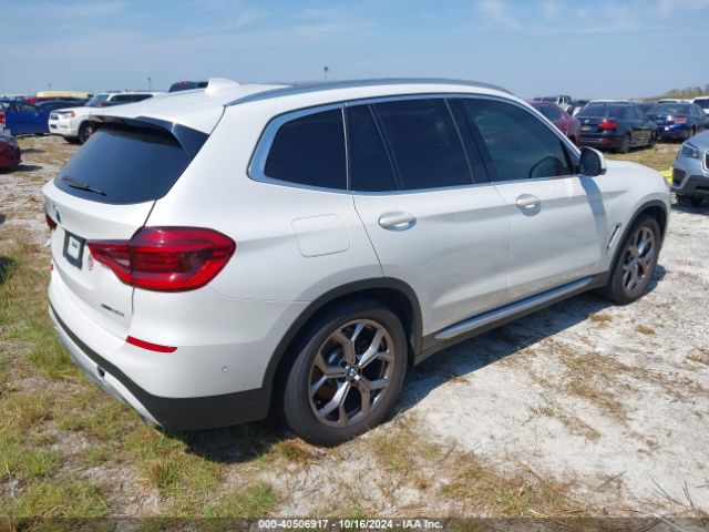 Photo 3 VIN: 5UXTY5C08M9D85261 - BMW X3 