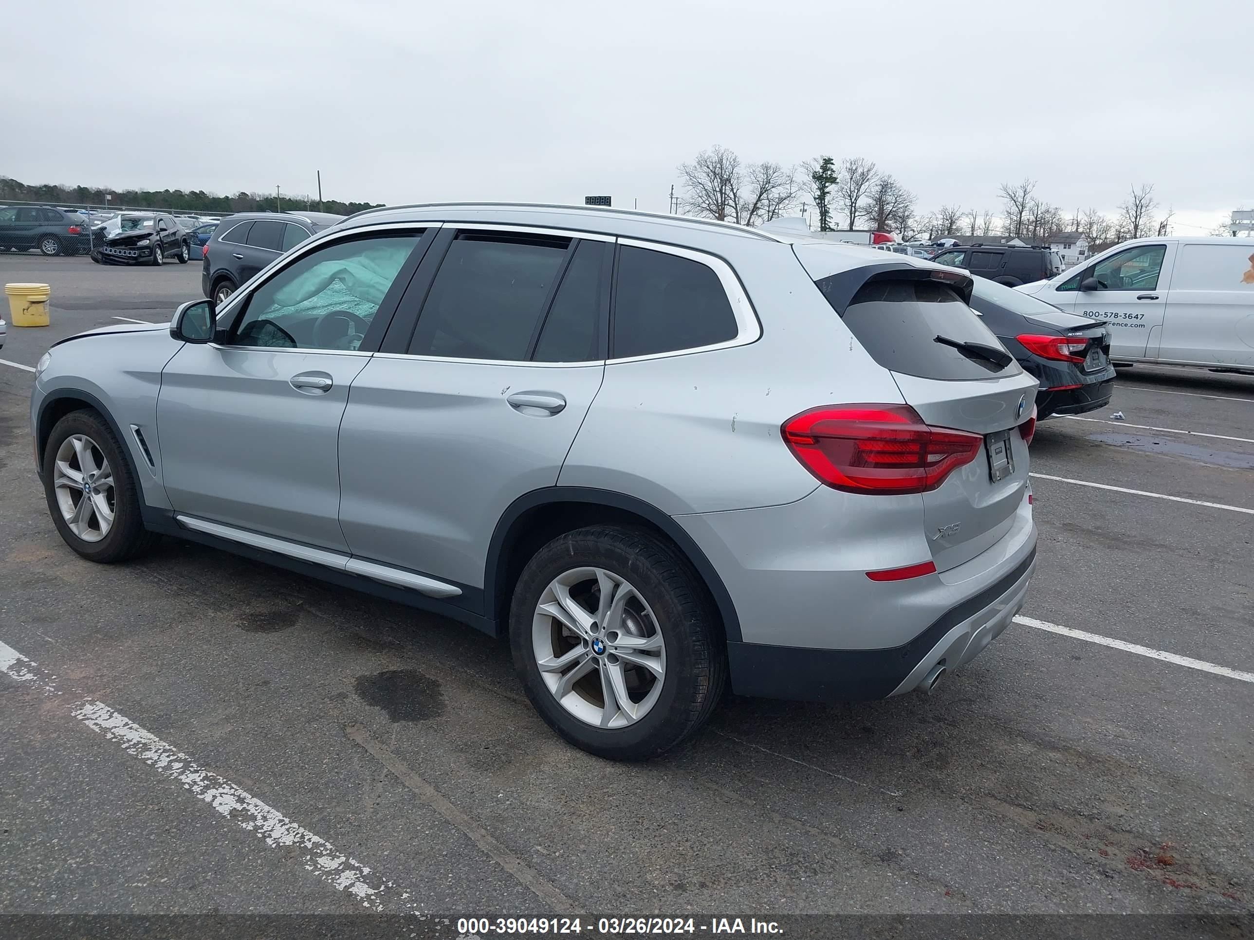 Photo 2 VIN: 5UXTY5C09L9B17107 - BMW X3 