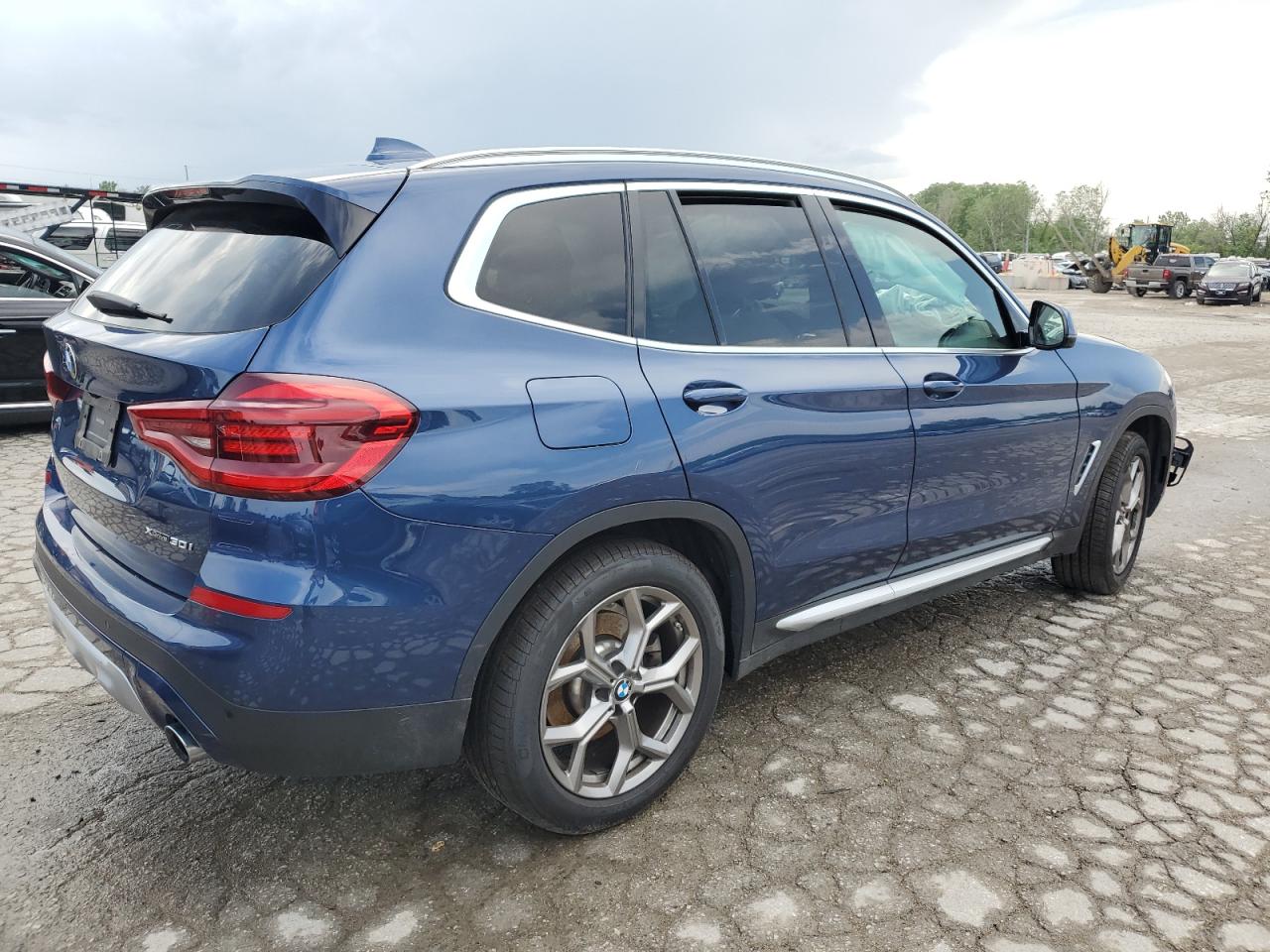 Photo 2 VIN: 5UXTY5C09M9G49250 - BMW X3 