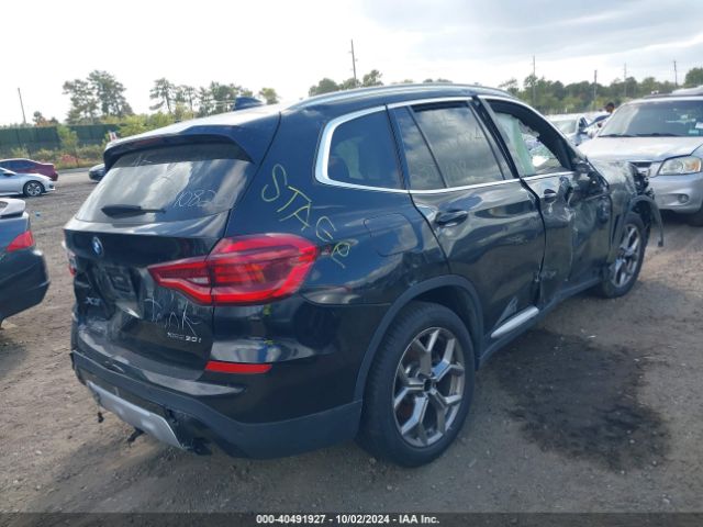 Photo 3 VIN: 5UXTY5C0XM9F57449 - BMW X3 