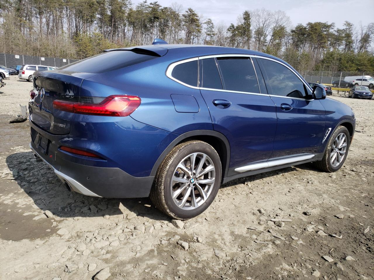 Photo 2 VIN: 5UXUJ3C51KLG52720 - BMW X4 