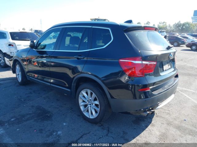 Photo 2 VIN: 5UXWX5C51CL726090 - BMW X3 