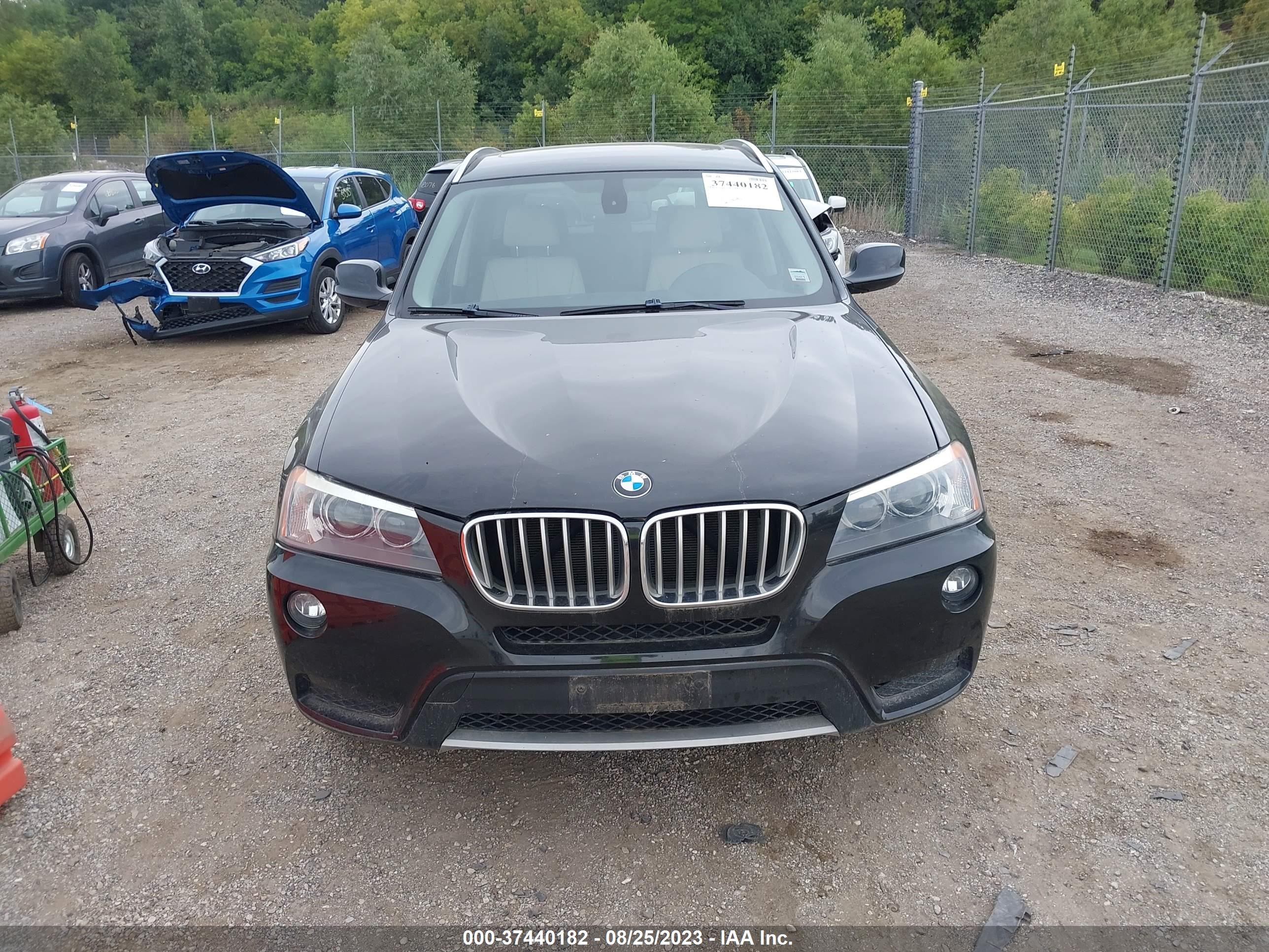 Photo 5 VIN: 5UXWX5C53BL708589 - BMW X3 