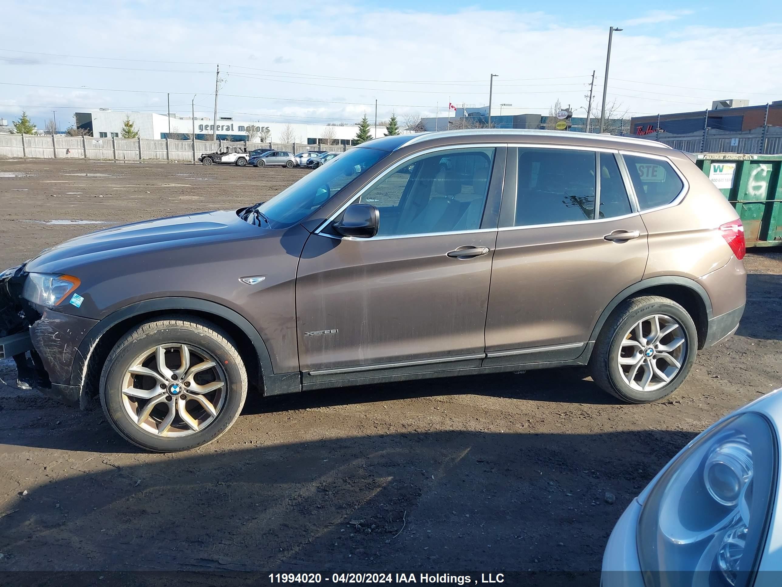 Photo 13 VIN: 5UXWX5C55CL717702 - BMW X3 