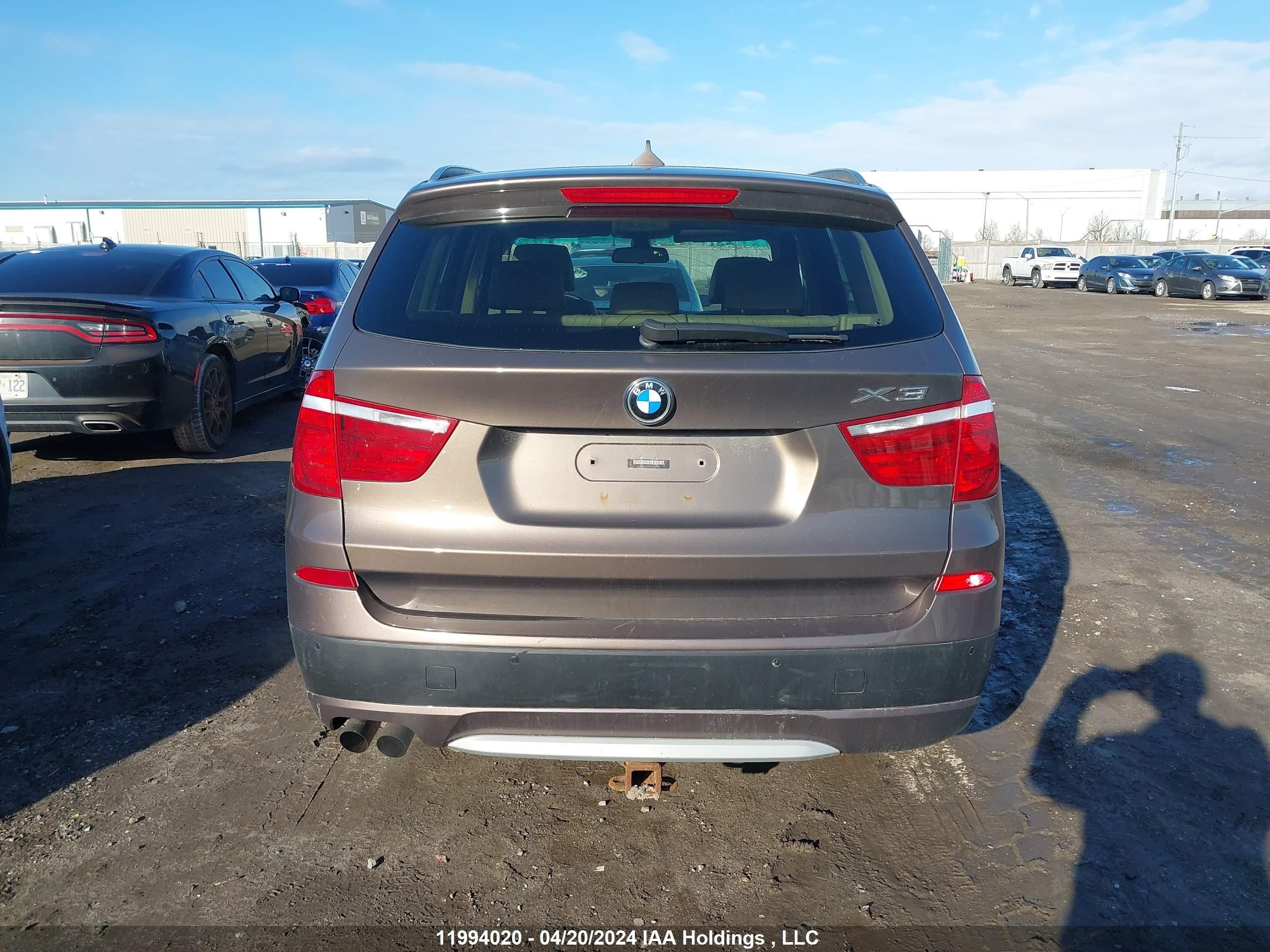 Photo 15 VIN: 5UXWX5C55CL717702 - BMW X3 