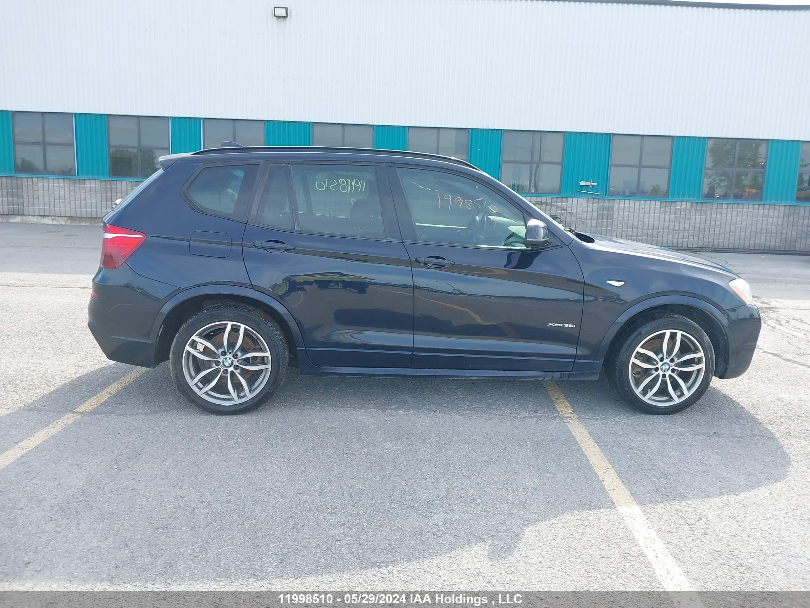 Photo 12 VIN: 5UXWX7C3XH0W40053 - BMW X3 