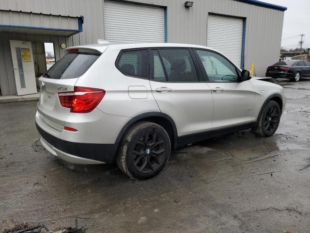 Photo 2 VIN: 5UXWX7C50BL732246 - BMW X3 