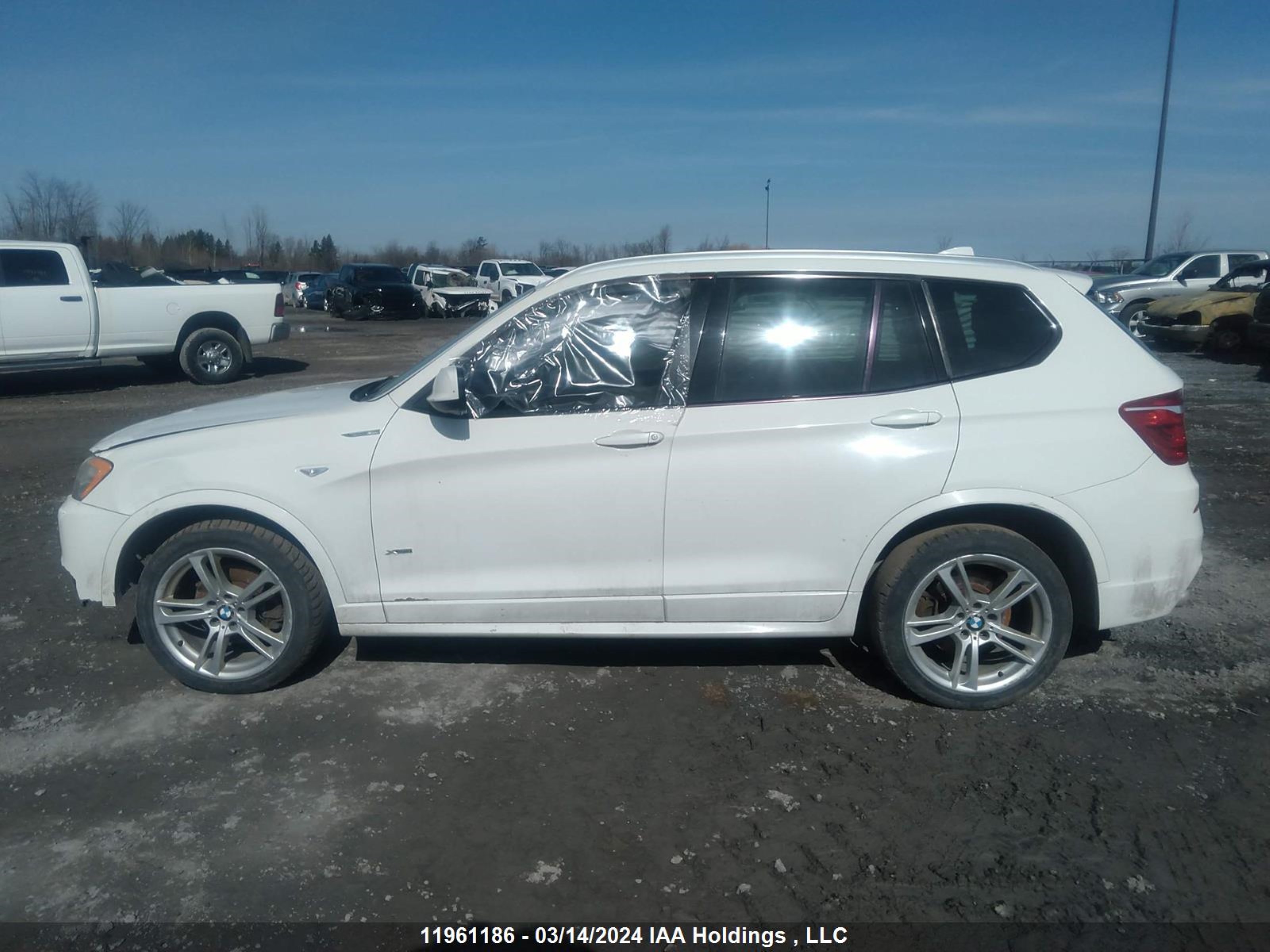 Photo 13 VIN: 5UXWX7C50BL733252 - BMW X3 