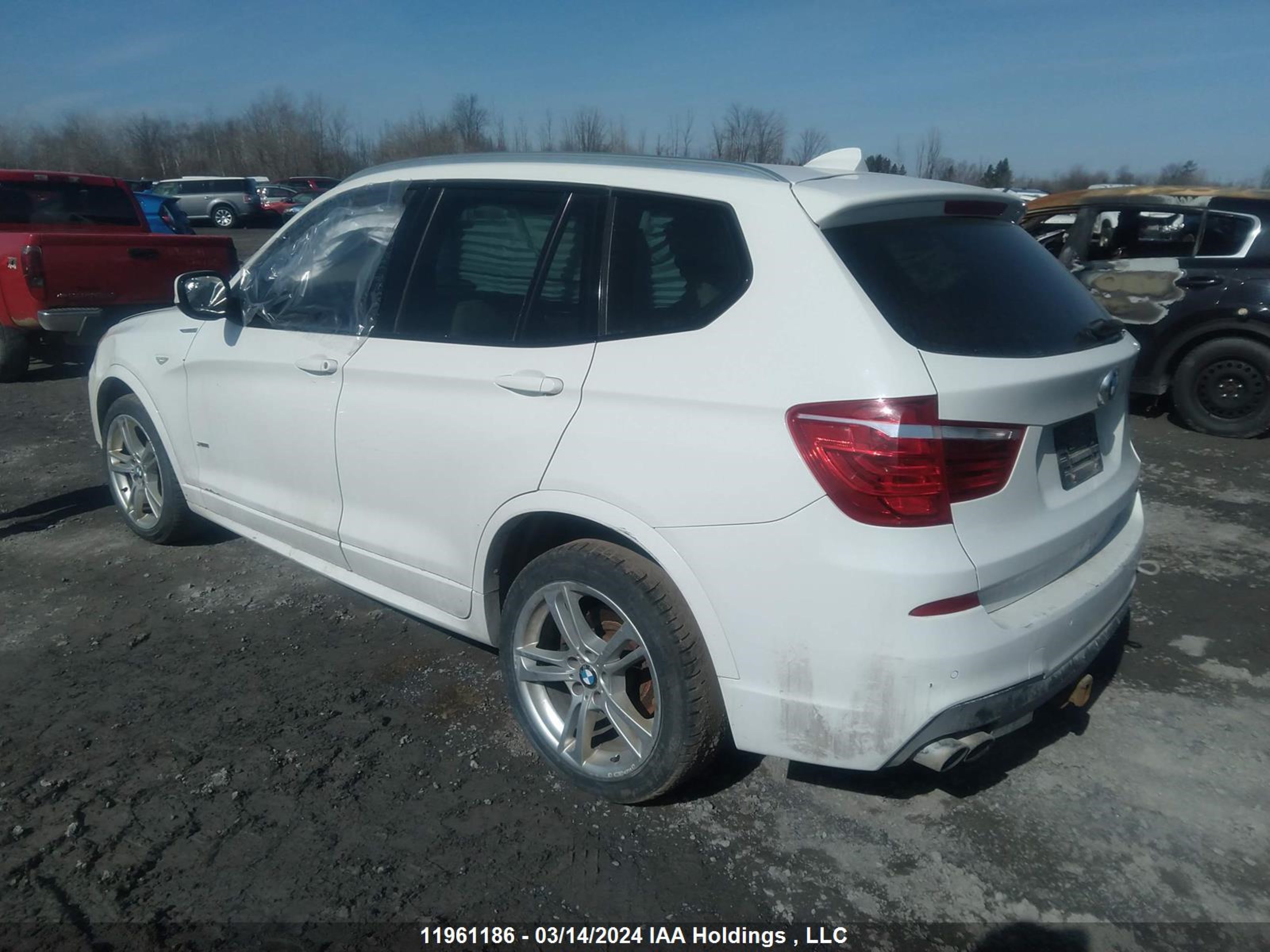 Photo 2 VIN: 5UXWX7C50BL733252 - BMW X3 