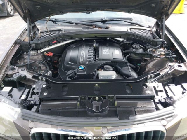 Photo 9 VIN: 5UXWX7C50E0E81754 - BMW X3 