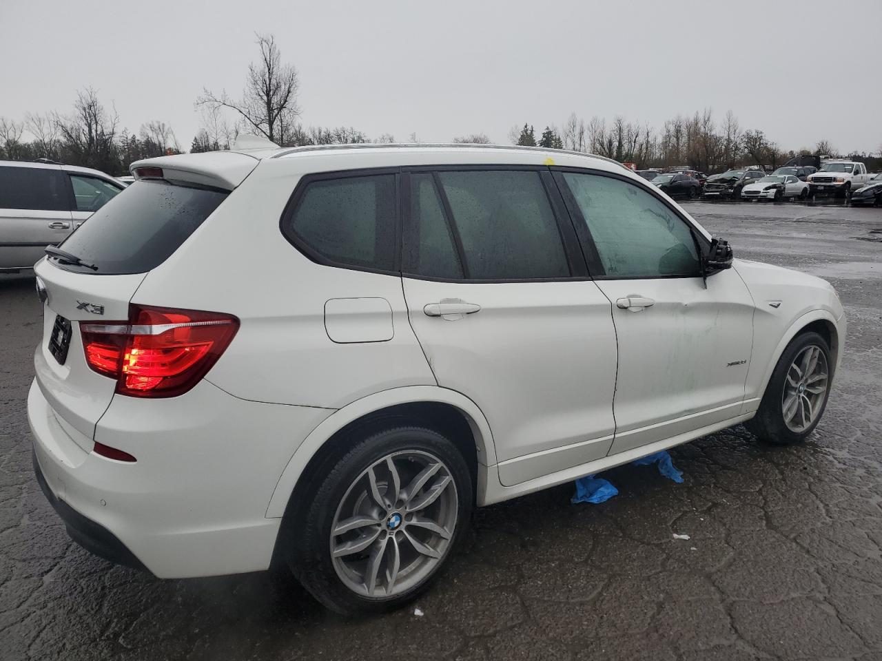 Photo 2 VIN: 5UXWX7C53G0S15712 - BMW X3 