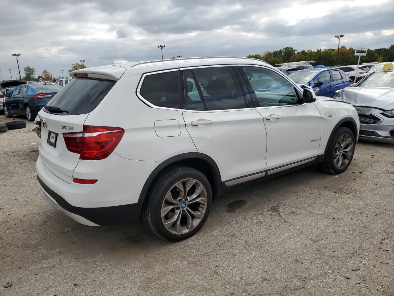 Photo 2 VIN: 5UXWX7C53G0S17010 - BMW X3 