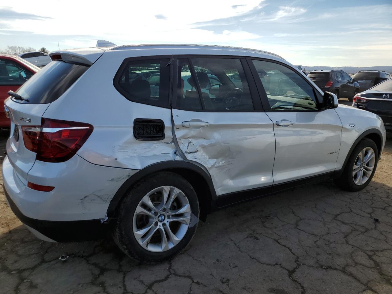 Photo 2 VIN: 5UXWX7C54H0U41131 - BMW X3 