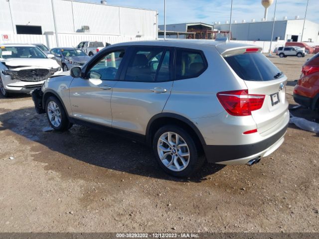 Photo 2 VIN: 5UXWX7C56DL977085 - BMW X3 