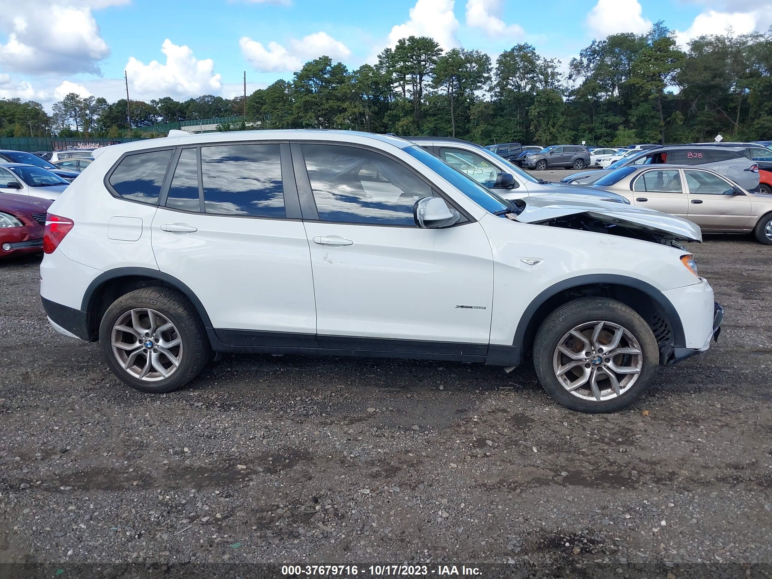 Photo 12 VIN: 5UXWX7C56DL983131 - BMW X3 